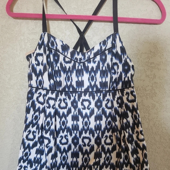 Lululemon tank top - Picture 2 of 6